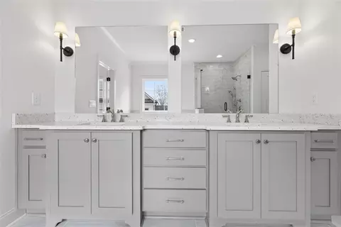 Bath - 216 Suwanee Ave, Suwanee, GA 30024 photo 10 of 12
