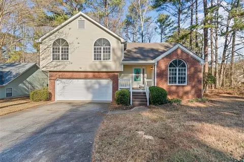 7166 Regent St, Lithonia, GA 30058