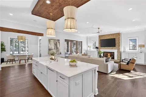Kitchen - 688 Crescent River Pass, Suwanee, GA 30024 photo 6 of 9