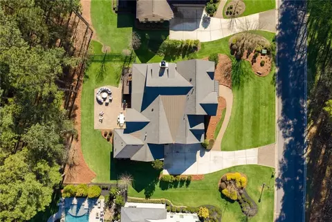 View/Area - 688 Crescent River Pass, Suwanee, GA 30024 photo 1 of 14