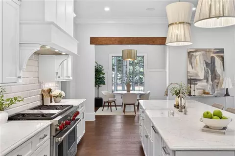 Kitchen - 688 Crescent River Pass, Suwanee, GA 30024 photo 5 of 9