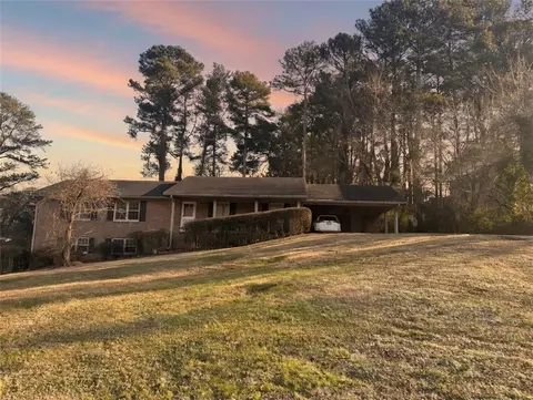 6158 Tracy Valley Dr, Norcross, GA 30093