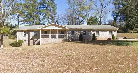 1700 Pine Cir, Lawrenceville, GA 30044