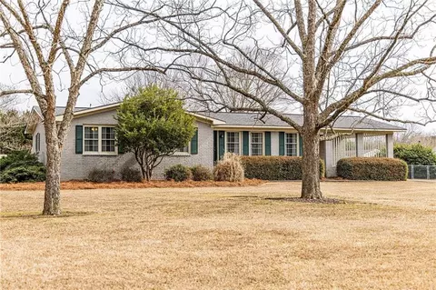 461 Lakeview Rd, Rockmart, GA 30153