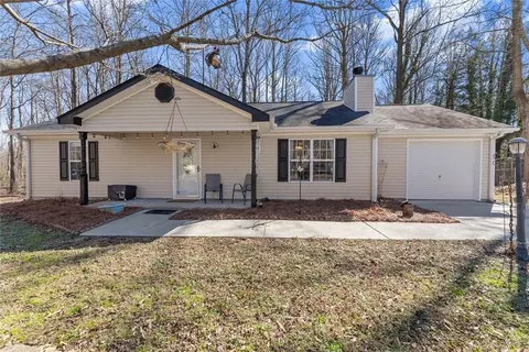 3932 Willow Wind Dr, Gainesville, GA 30507