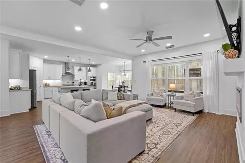 147 Wolf Creek Cv, Lagrange, GA 30240 photo 9