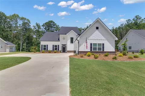 147 Wolf Creek Cv, Lagrange, GA 30240 photo 2