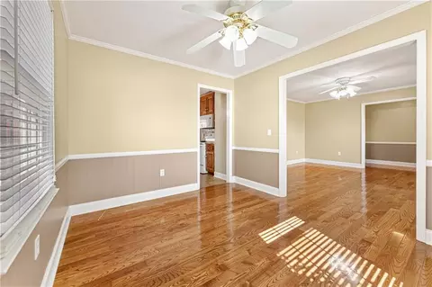 Living - 173 Madison St, Commerce, GA 30529 photo 3 of 5
