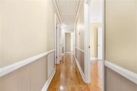 Entry Way - 173 Madison St, Commerce, GA 30529 photo 2 of 2