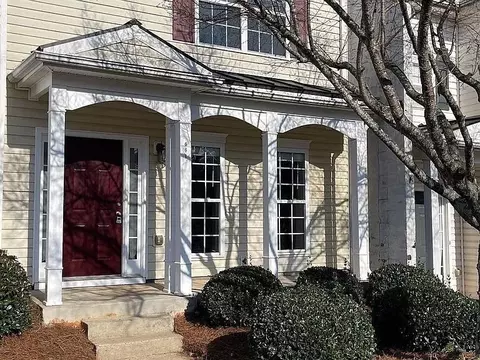 661 Kenridge Dr, Suwanee, GA 30024