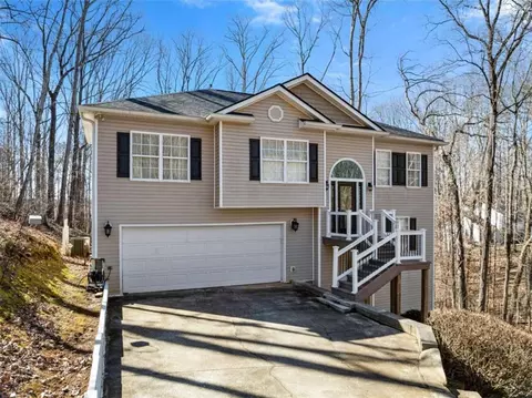 5082 Peach Mountain Cir, Gainesville, GA 30507