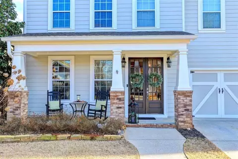 5932 Peacock Ln, Hoschton, GA 30548
