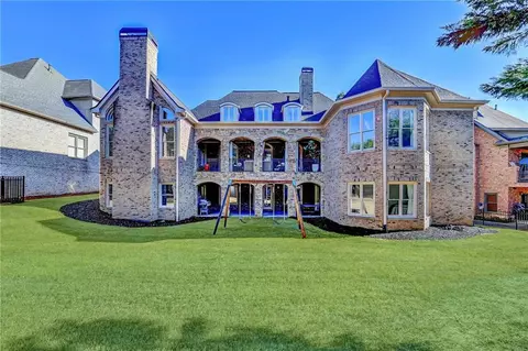 8150 Prestwick Cir, Duluth, GA 30097