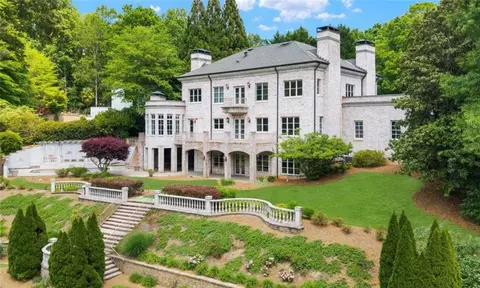 745 Brookwoods Trce, Atlanta, GA 30342
