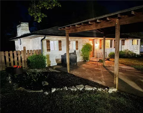 605 Rocky Branch Rd, Villa Rica, GA 30180