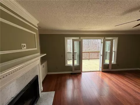 Living - 3883 Meeting St, Duluth, GA 30096 photo 3 of 5