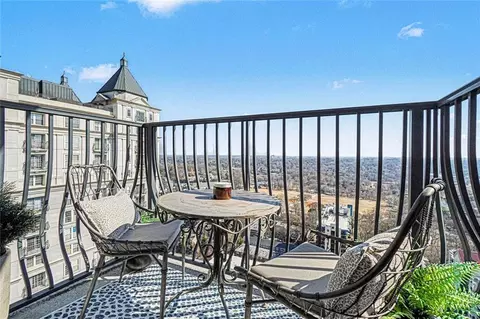 195 14th St NE #2806, Atlanta, GA 30309