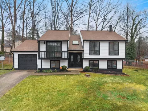 1342 Muirfield Dr, Stone Mountain, GA 30088