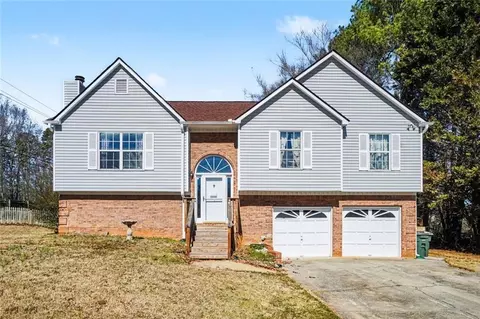 23 Bomar Ln, Douglasville, GA 30134