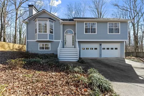 6530 Remington Dr, Cumming, GA 30040