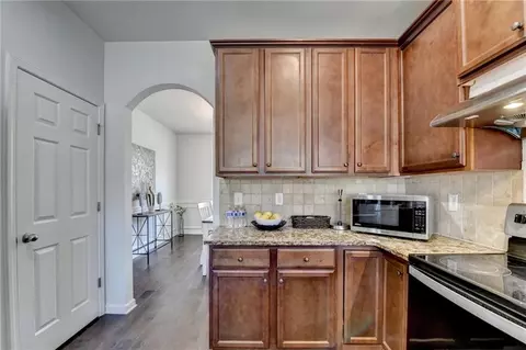 Entry Way - 3104 Tofte Dr, Duluth, GA 30096 photo 5 of 8