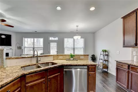 Kitchen - 3104 Tofte Dr, Duluth, GA 30096 photo 4 of 7