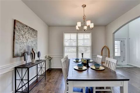 Dining - 3104 Tofte Dr, Duluth, GA 30096 photo 3 of 6
