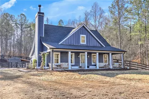 874 Town Creek Church Rd, Talking Rock, GA 30175