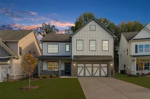 5587 Overview Dr, Flowery Branch, GA 30542