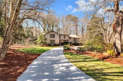 Exterior - 4456 Ridgegate Dr, Peachtree Corners, GA 30097 photo 2 of 10