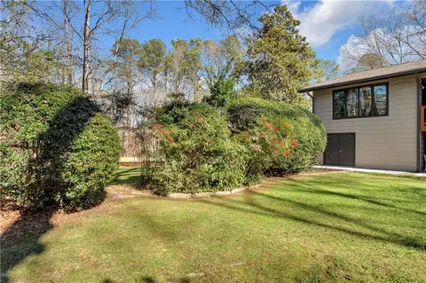 Exterior - 4456 Ridgegate Dr, Peachtree Corners, GA 30097 photo 8 of 10