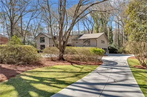 Exterior - 4456 Ridgegate Dr, Peachtree Corners, GA 30097 photo 9 of 10