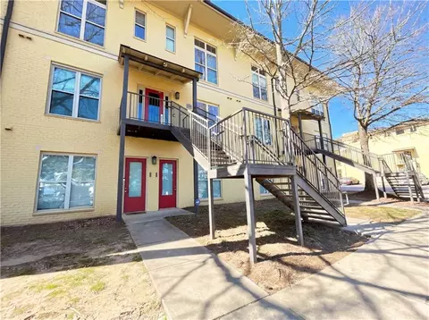1195 Milton Ter SE #2204, Atlanta, GA 30315