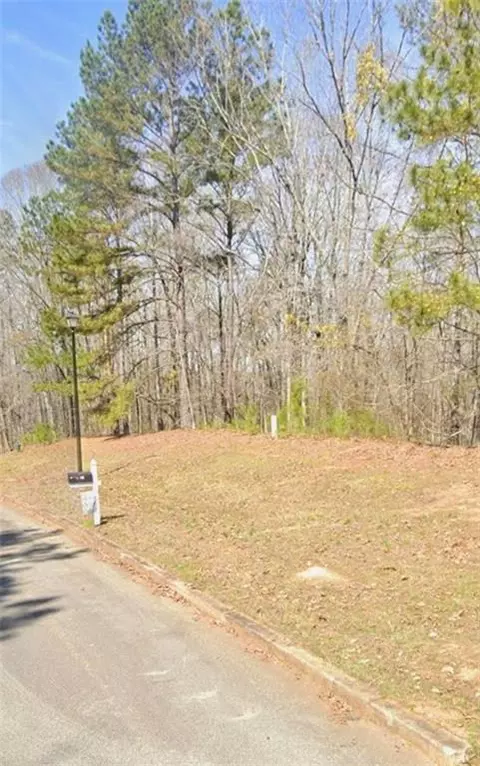 205 Long Cove Dr, Lagrange, GA 30240