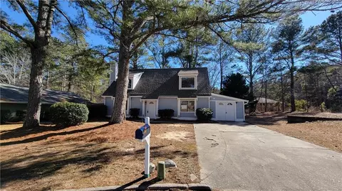 4660 Shannon Ct, Union City, GA 30291