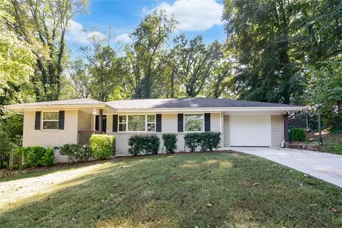 691 Heathmoor, Decatur, GA 30032
