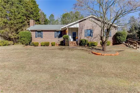 5222 Raintree Trl, Oakwood, GA 30566