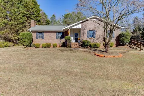 5222 Raintree Trl, Oakwood, GA 30566