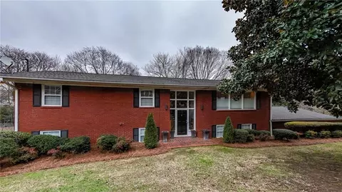 200 Cherry Hill Cir, Calhoun, GA 30701