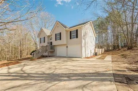 156 Dogwood Glen Dr, Aragon, GA 30104