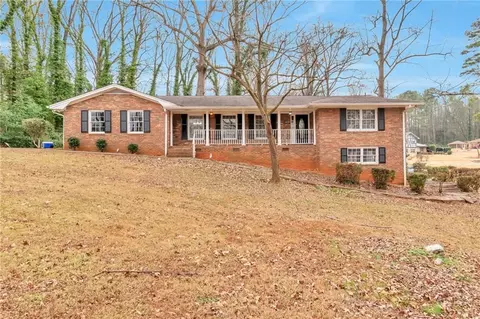 4290 Newcastle Cir, Lithonia, GA 30038