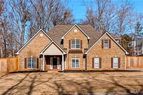 1105 Huntcrest Rdg, Mcdonough, GA 30252