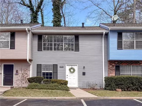 386 Leisure Ct SW, Marietta, GA 30064