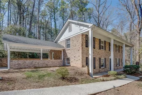 3560 Embry Cir, Atlanta, GA 30341