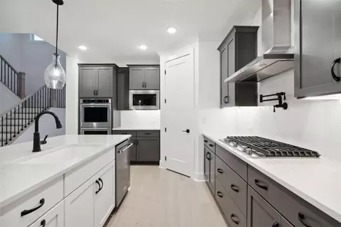 2340 Ellis Mountain Dr, Marietta, GA 30064