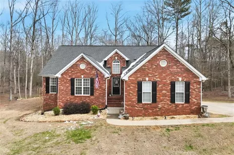 256 Jacob Dr, Hoschton, GA 30548
