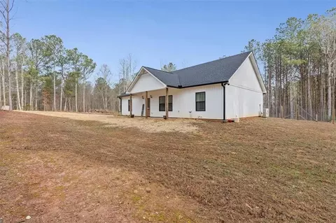 1470 Ben Davis Rd, Buchanan, GA 30113