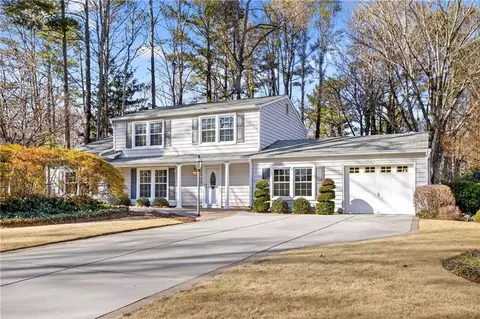 3509 Oak Knoll Dr, Marietta, GA 30068