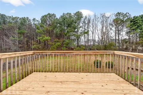 Exterior - 100 Arlington Dr, Covington, GA 30016 photo 4 of 9