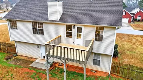 Exterior - 100 Arlington Dr, Covington, GA 30016 photo 5 of 9